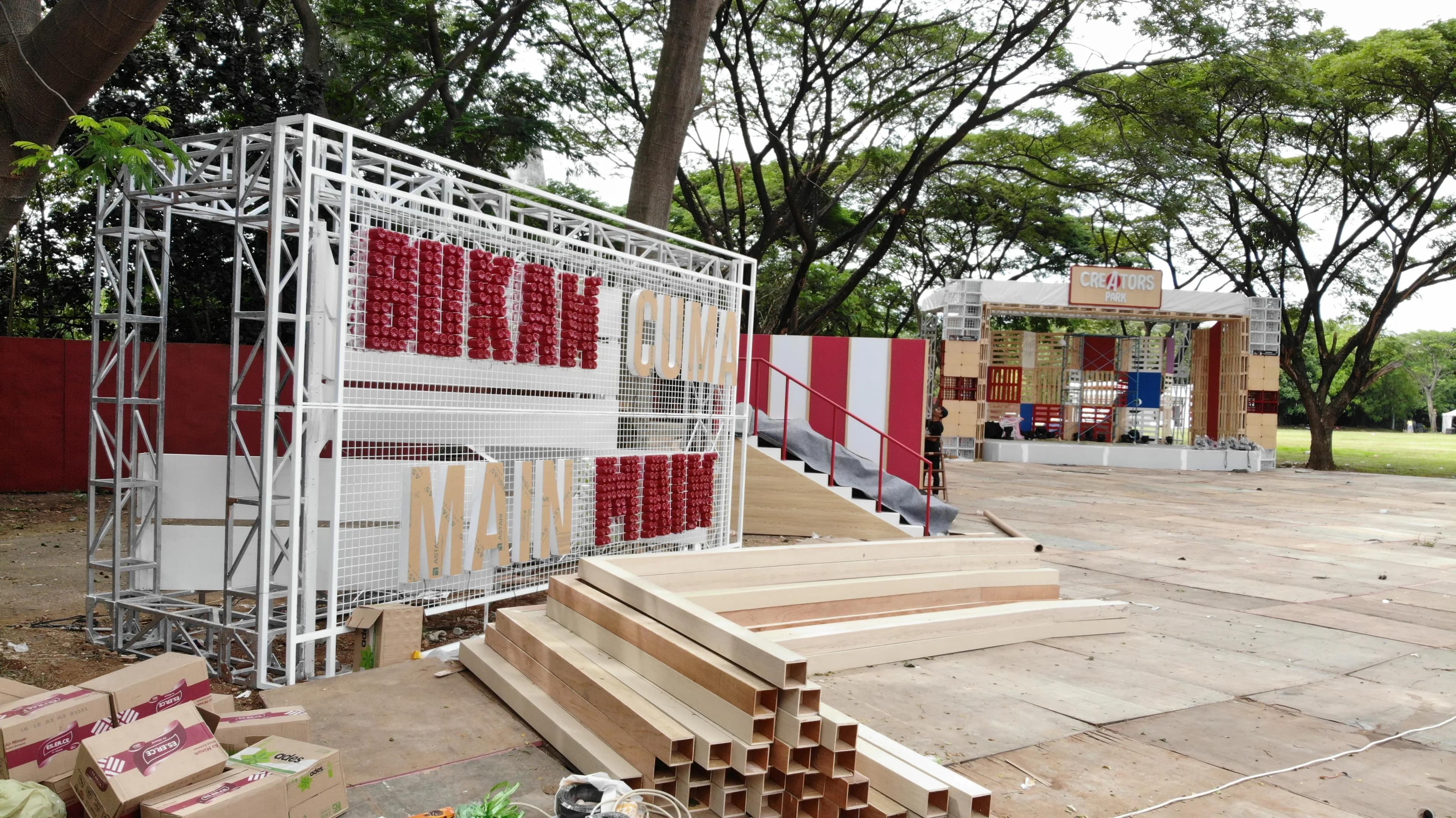 Landmark A Mild Compound at Soundrenaline 2022 - Katakita Live Vendor Music Festival Decoration - 1